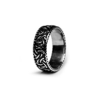 Celtic Trinity Knot Ring Side View